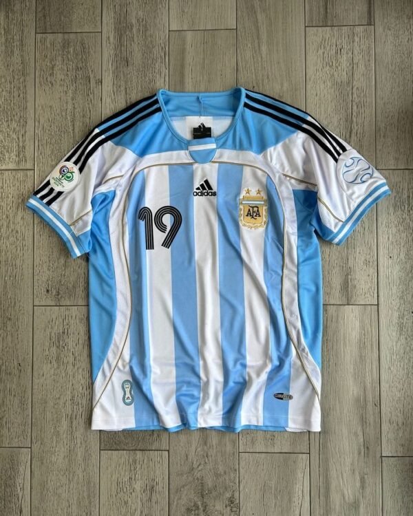 ARGENTINA 2006 HOME KIT RETRO - Image 1