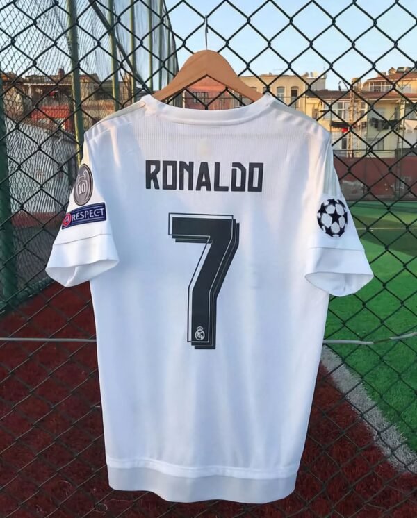 REAL MADRID 15-16 HOME RETRO - Image 2