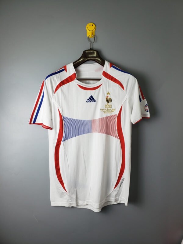FRANCE 2006 AWAY KIT RETRO - Image 1