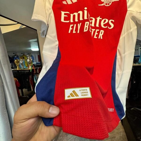 ARSENAL 24-25 HOME KIT PLAYER EDITION - Image 2