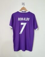 REAL MADRID 16-17 PURPLE RETRO KIT - Image 2