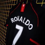 MANCHESTER UNITED 7-8 AWAY FULL SLEEVE RETRO - Image 4