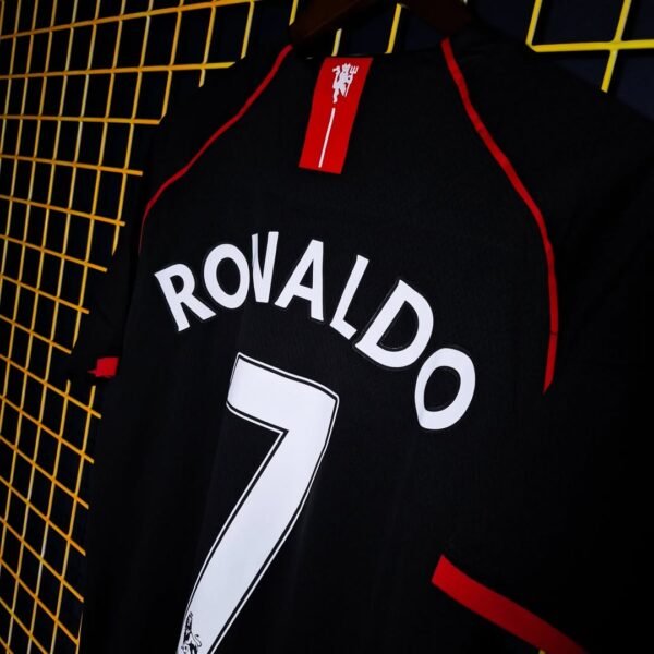 MANCHESTER UNITED 7-8 AWAY FULL SLEEVE RETRO - Image 4