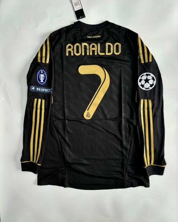 Real Madrid 2011-12 Away Kit – Retro Full Sleeve Edition - Image 2