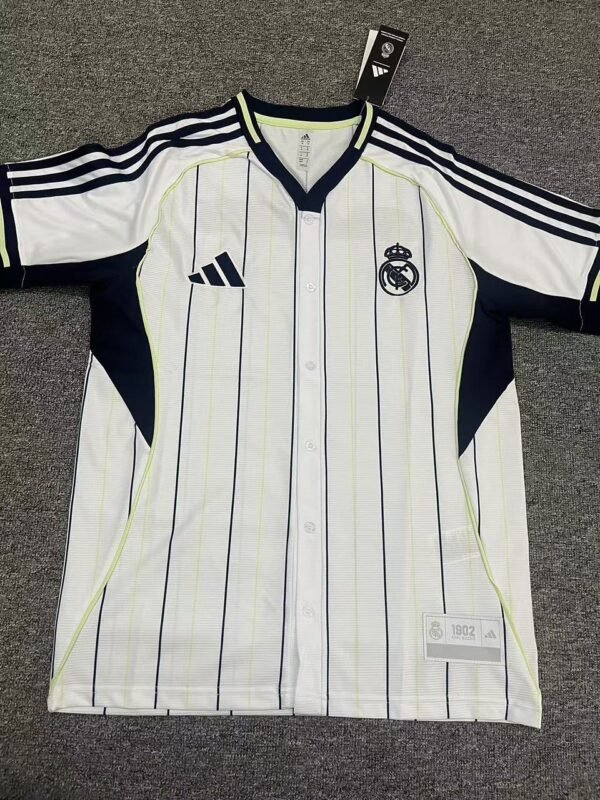 Real Madrid Travel Kit – Imported Quality - Image 5
