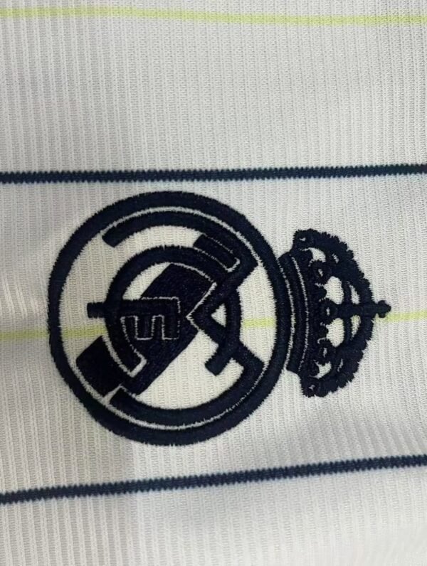 Real Madrid Travel Kit – Imported Quality - Image 4