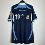 ARGENTINA 2006 AWAY KIT RETRO
