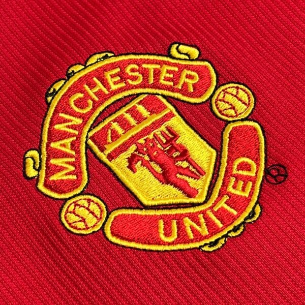 MANCHESTER UNITED 98-99 HOME RETRO - Image 5