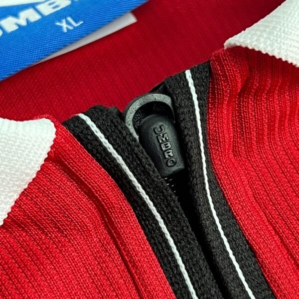 MANCHESTER UNITED 98-99 HOME RETRO - Image 4