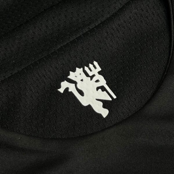 MANCHESTER UNITED 2007-08 AWAY KIT RETRO - Image 4