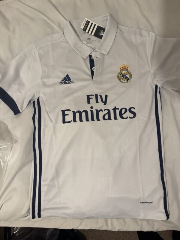 REAL MADRID 16-17 HOME KIT RETRO - Image 5