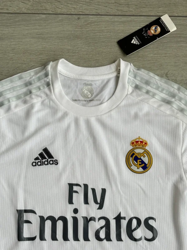 REAL MADRID 15-16 HOME RETRO - Image 3