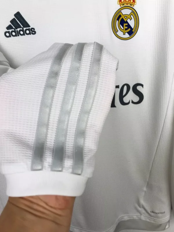 REAL MADRID 15-16 HOME RETRO - Image 4