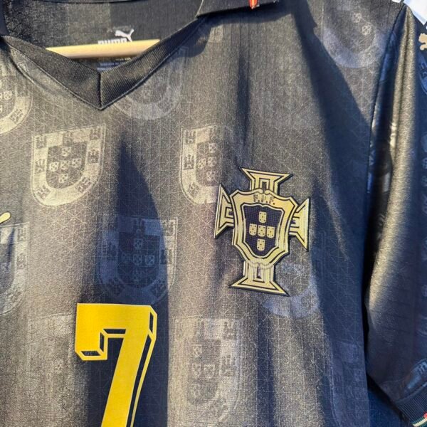 Portugal Eusébio Special Kit – Player Edition - Image 4
